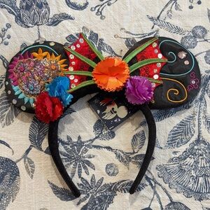 Disneyland Paris Dia de los Muertos Minnie ears